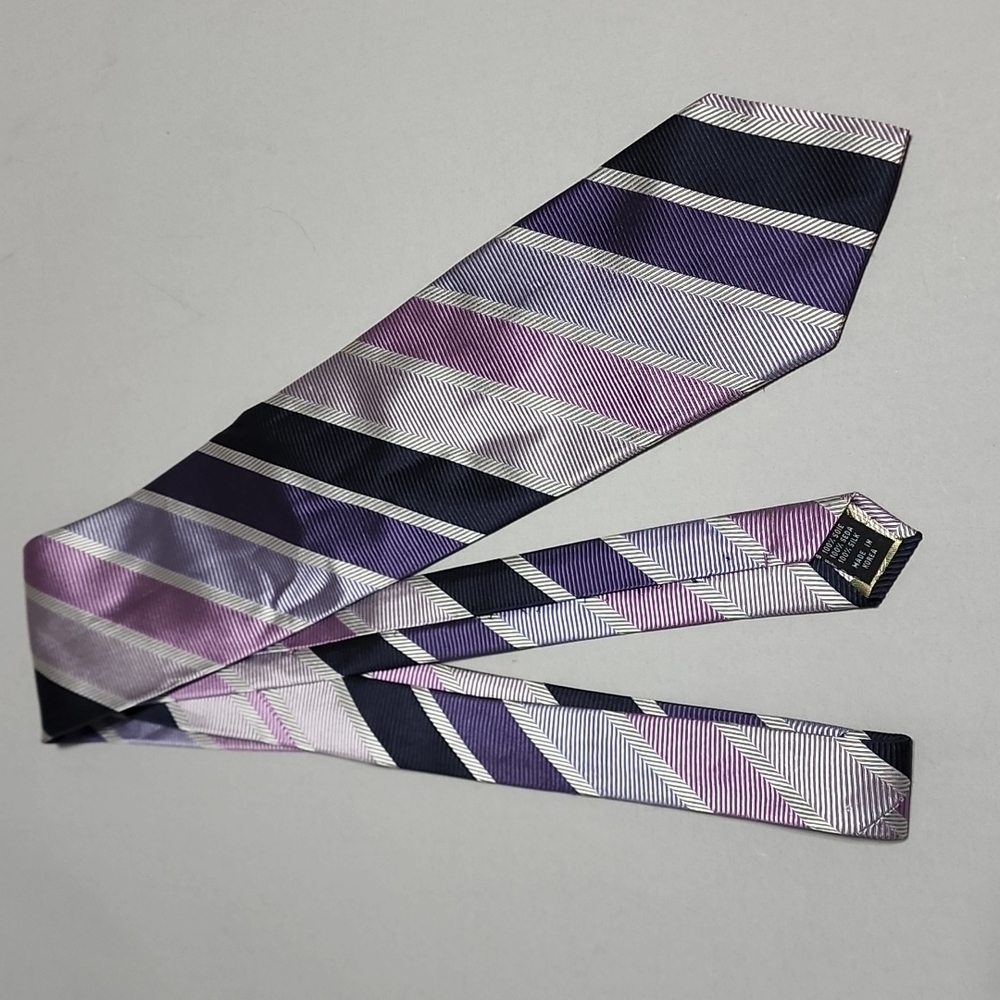 Robert Villini Tie